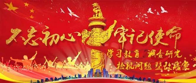 1962年,屠呦呦赴海南工作临行前留影,32岁的她扎着麻花辫风华正茂