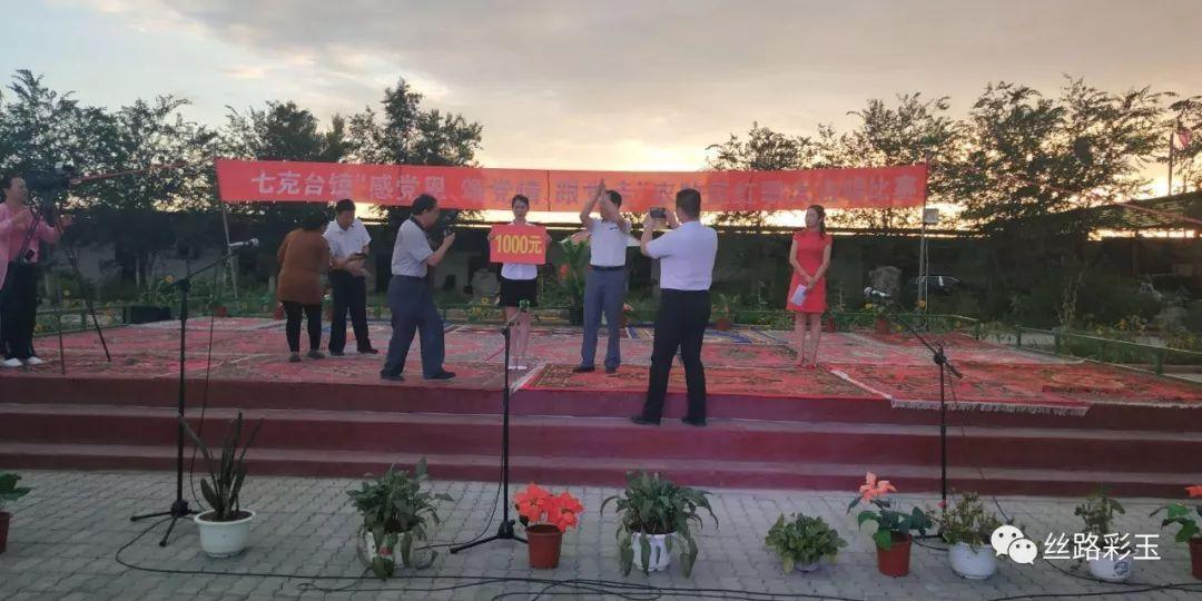 名记：曼联有意本月收购阿贾克斯新星！皇马签小将德莱昂已达协议